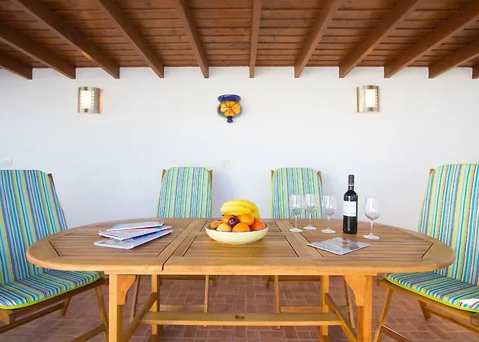 Casa Mcelroy Villa *