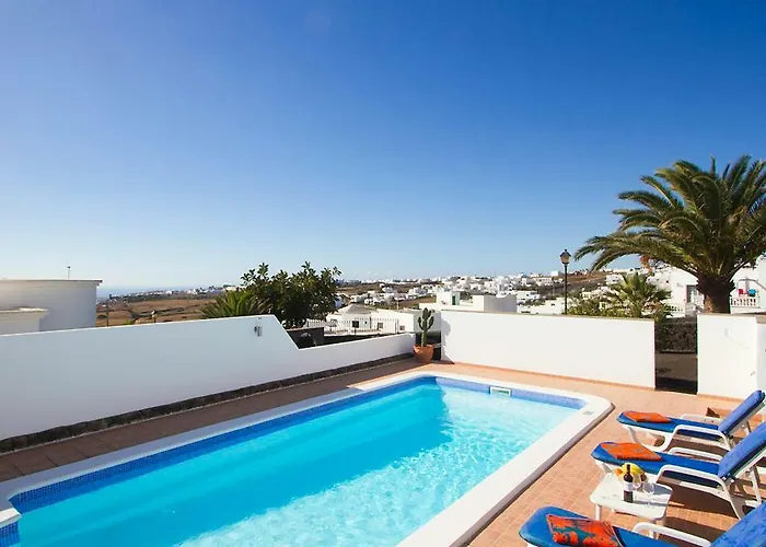 Casa Mcelroy * Tías